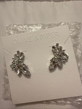 Olive & Piper Porter Cluster Earrings